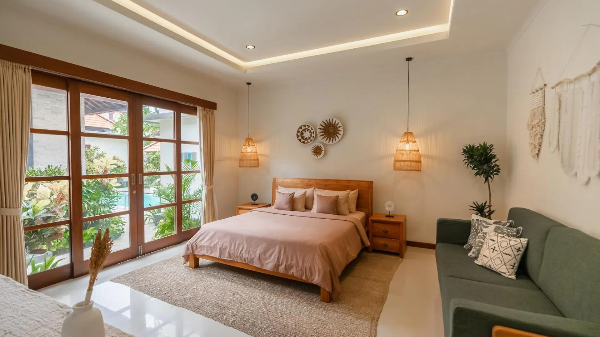 Villa Nana Seminyak スミニャック