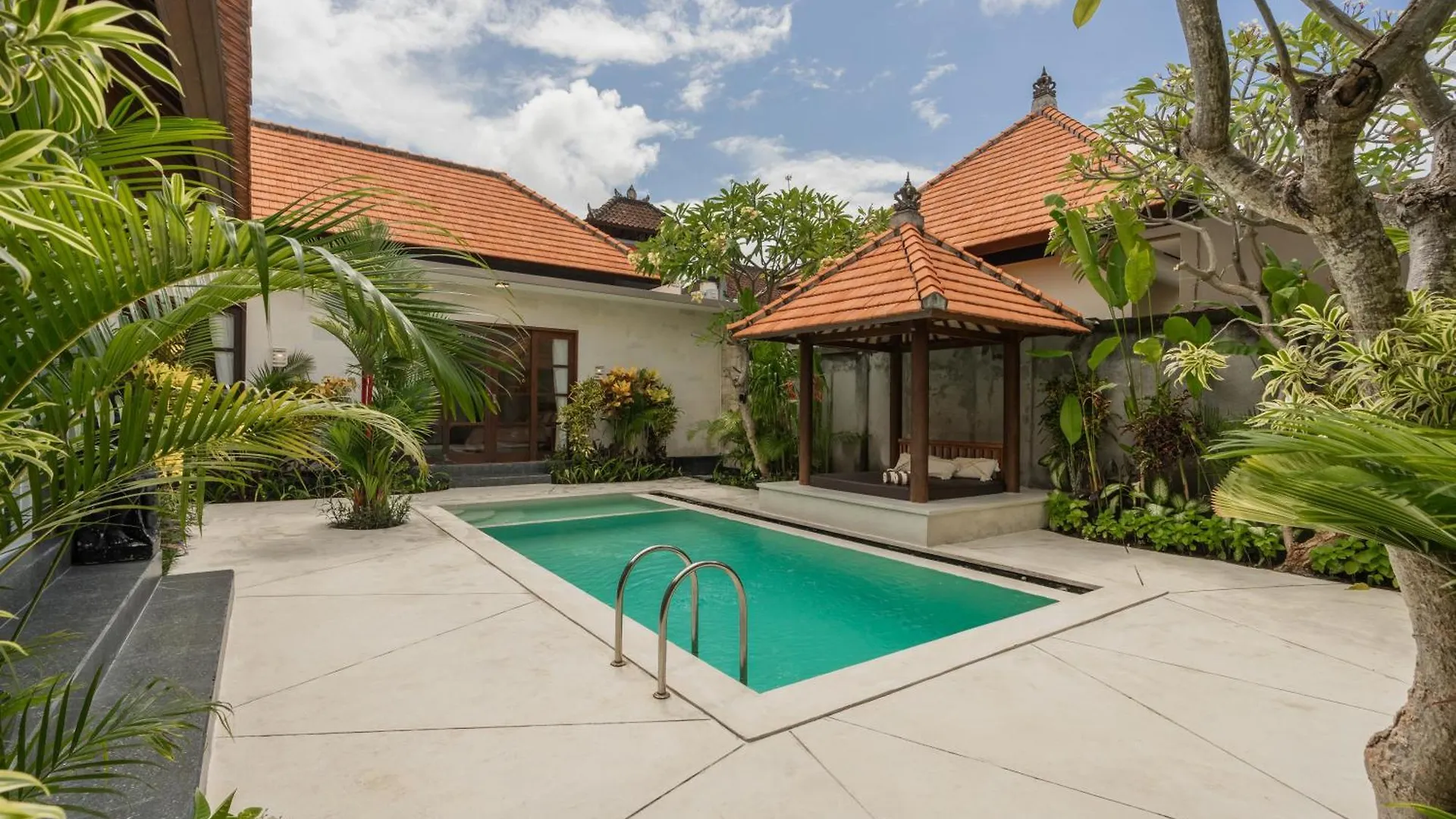 Villa Nana Seminyak スミニャック
